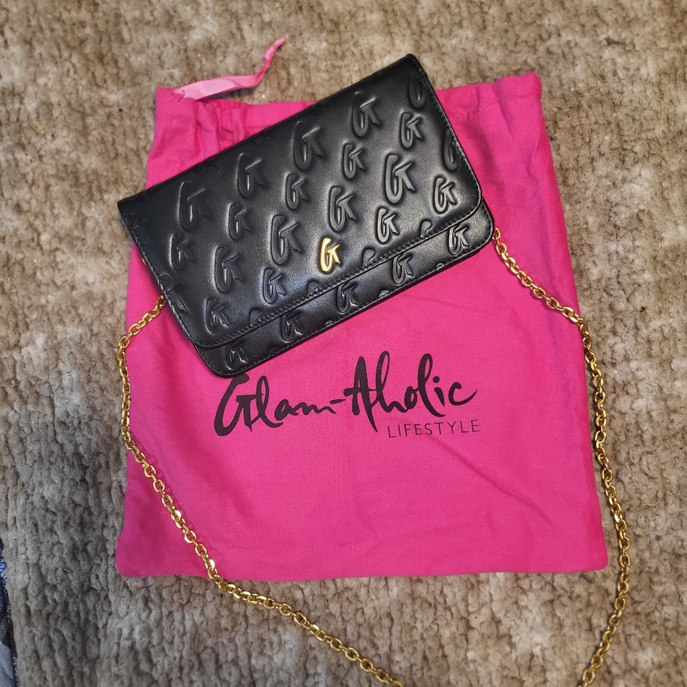 Glamahaulic Lifestyle Wallet On Chain